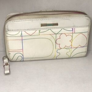 TOUS Zippy Wallet Saffiano Leather Logo Print Clutch Organizer Bag White Bag Zip